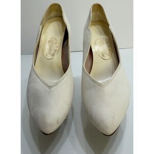 Touch Ups Formal Wedding Dyeable Off White Moderate Heel Dress Shoes Size 7.5 M